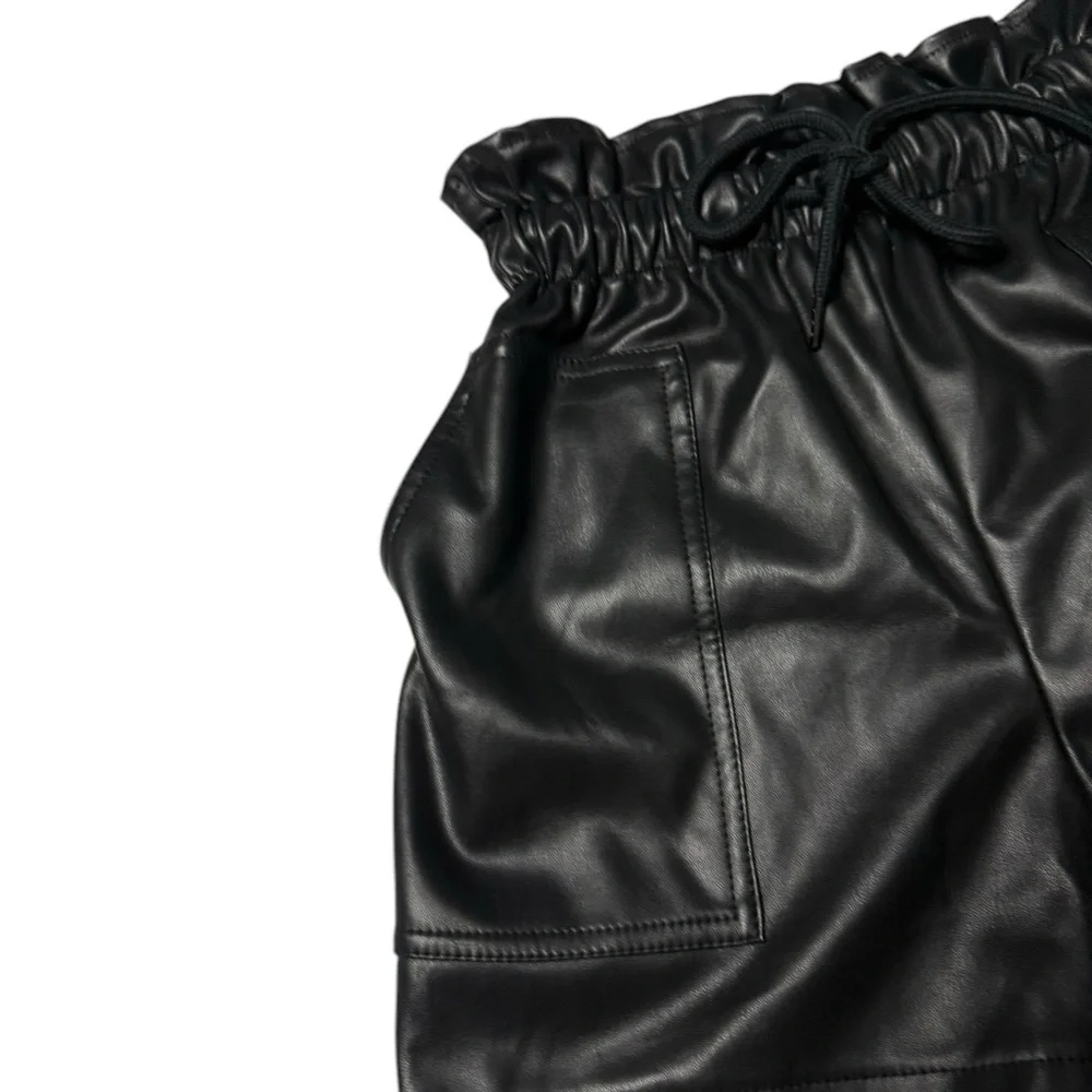 New Urban Outfitters Black Faux Leather High Waist Shorts Size Small